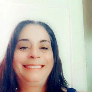 Meet your Posher, Dena